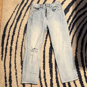 GAP Women's Light Blue Straight Leg Jeans